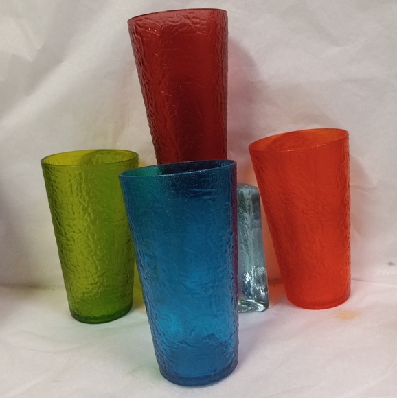 ACRYLIC Tumblers Set of 4 Glasses 20 oz Red, Blue, Orange, Green - Picture 1 of 8